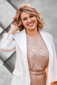 Юлія Холодовська